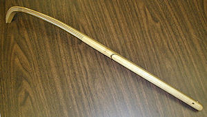 Maple w/Walnut Accents Back Scratcher